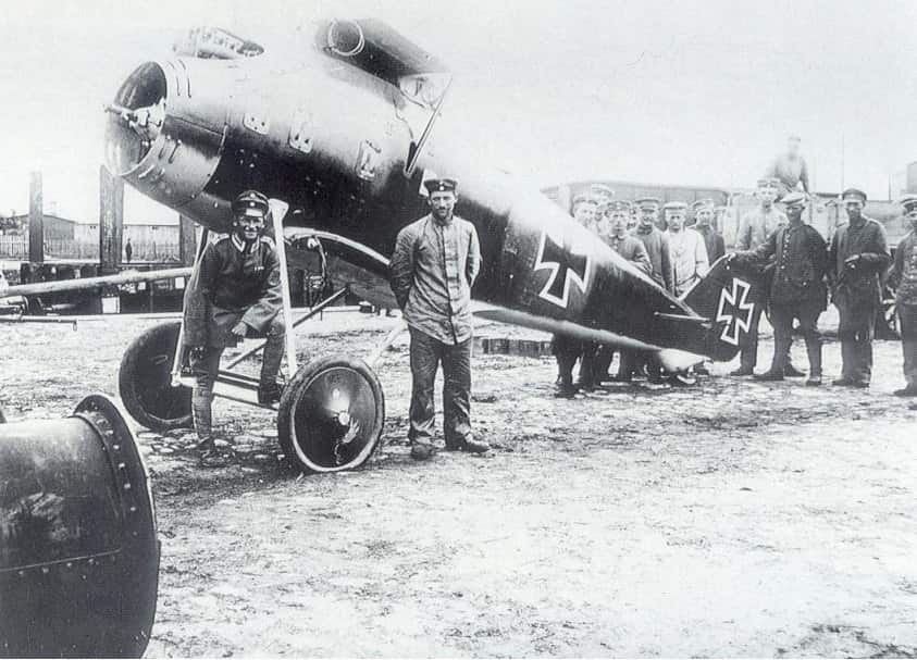 Получение серийного истребителя Роланд D IIa (Pfal) W.Nr. 359/17 в части ВВС Германии